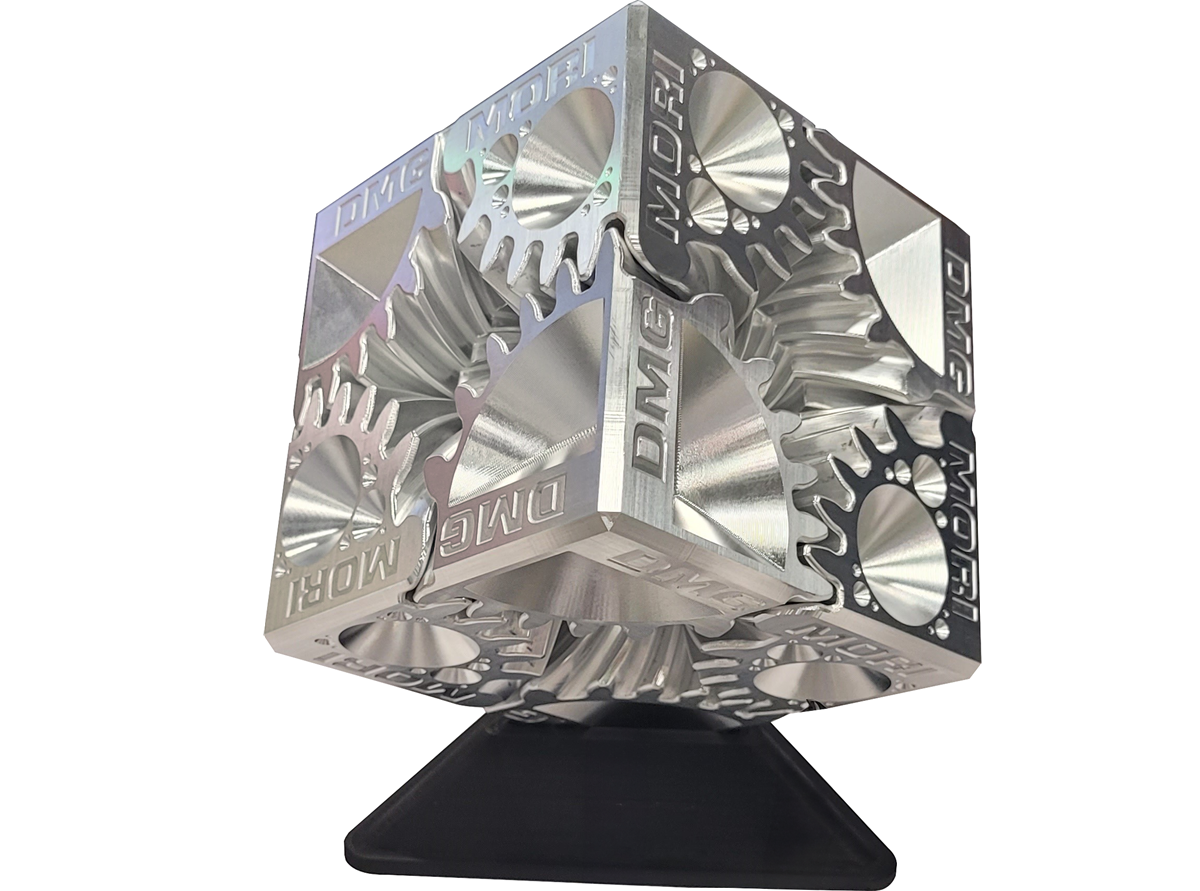 Le cube articulé de Tommy : fusion de la technologie et de l’art