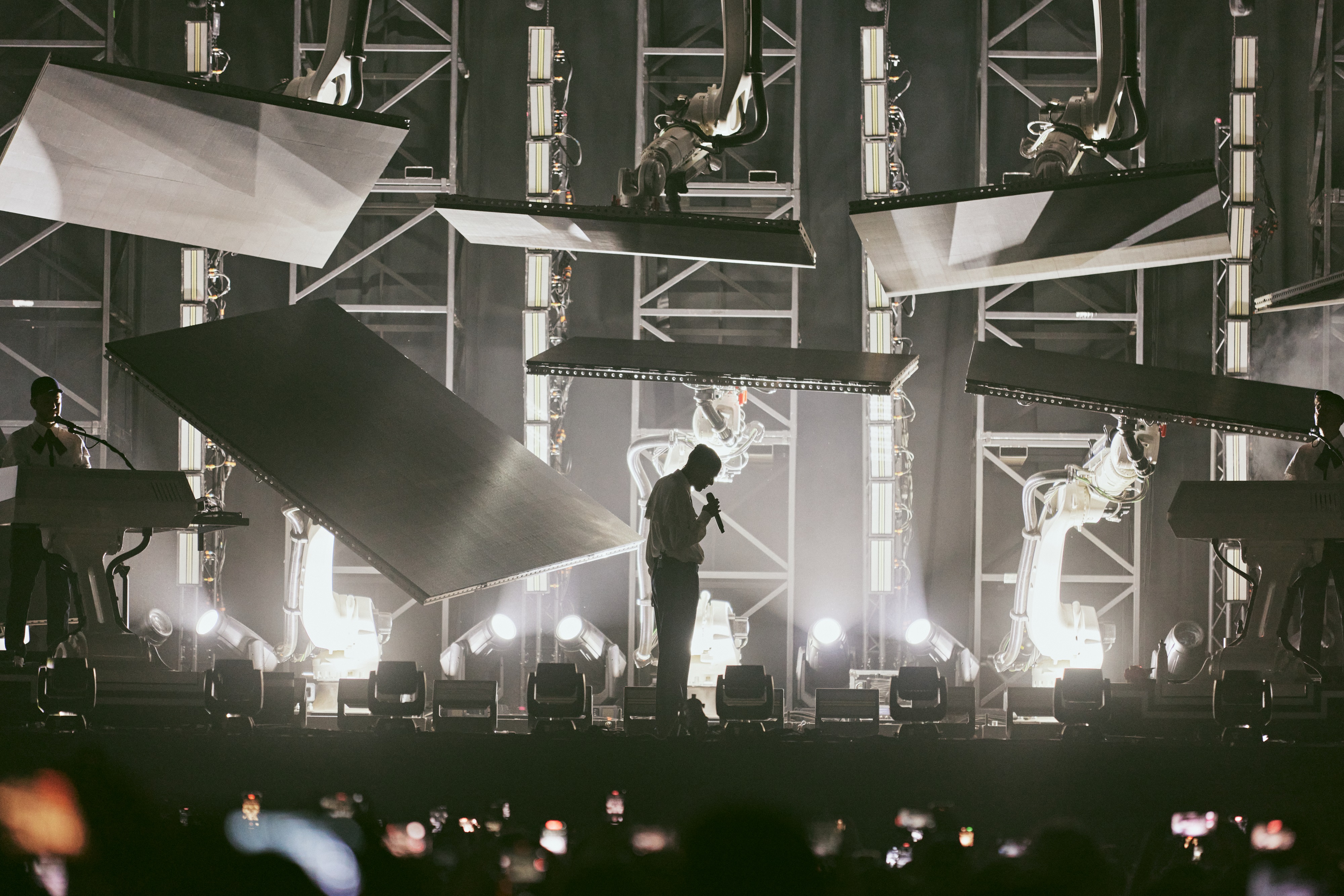 Stromae & Kuka : quand la technologie rencontre la scène musicale